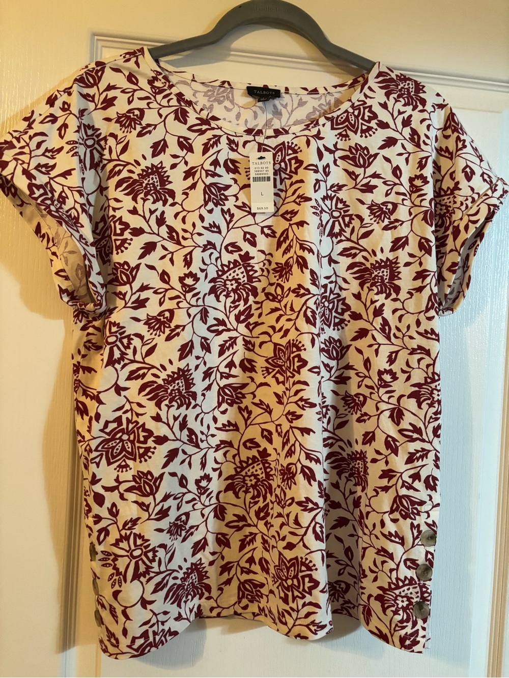 NWT NEW SUMMER TALBOTS SIZE LARGE JACOBEAN VINES SIDE BUTTON KNIT TOP $69.50